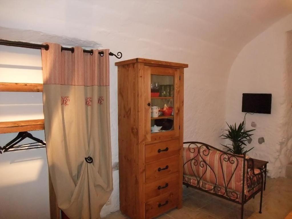 Le Domaine Du Grand Cellier Gites Appartement En Savoie Tournon-sur-Rhône الغرفة الصورة